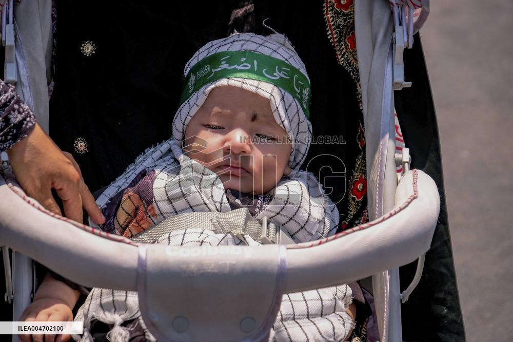 Kashmiri Shiites Mark Muharram Mourning - India