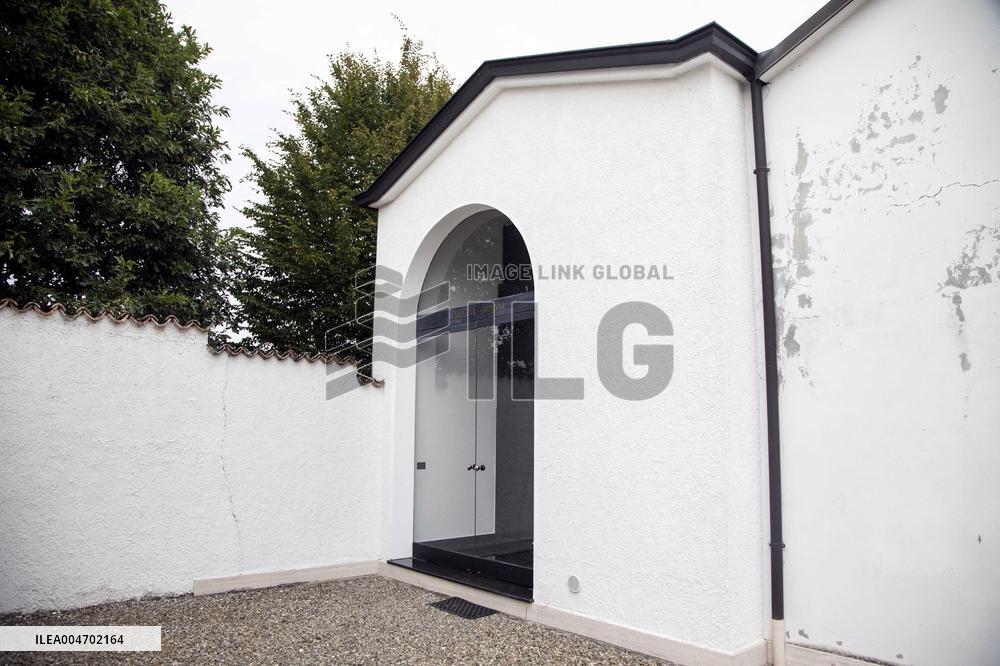 Giorgio Armani's Funeral Held Privately At The San Martino Church - Rivalta