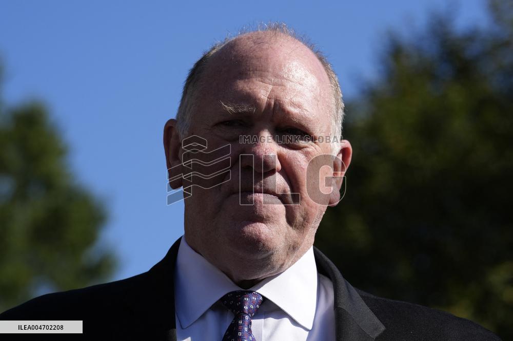 Tom Homan speaks with reporters - Washington