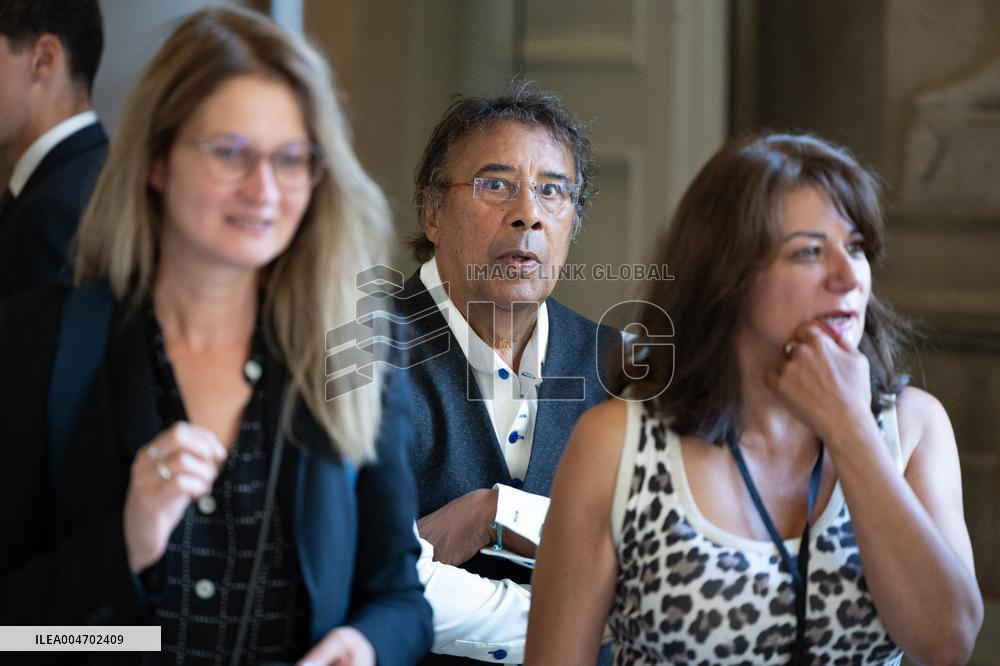 Laurent Voulzy visits the National Assembly - Paris
