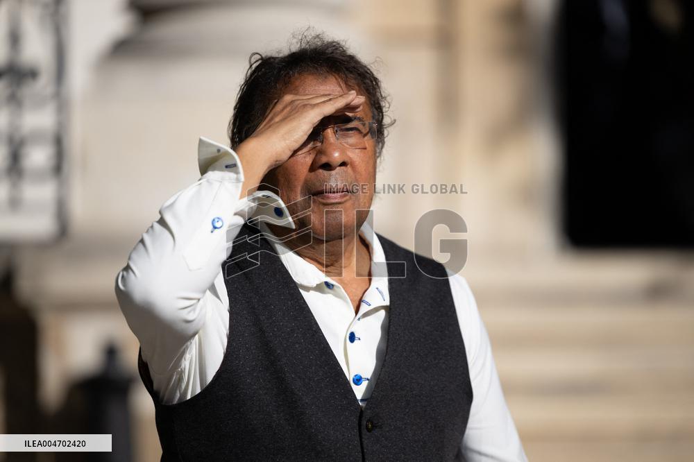 Laurent Voulzy visits the National Assembly - Paris