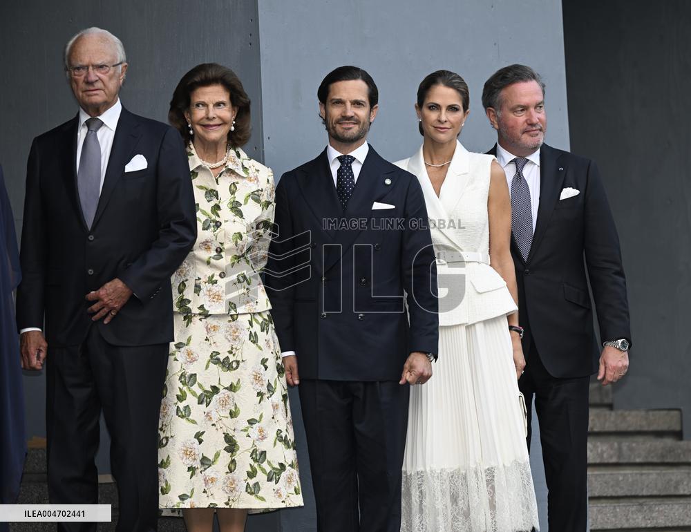 SWEDISH ROYALS AT CONCERT