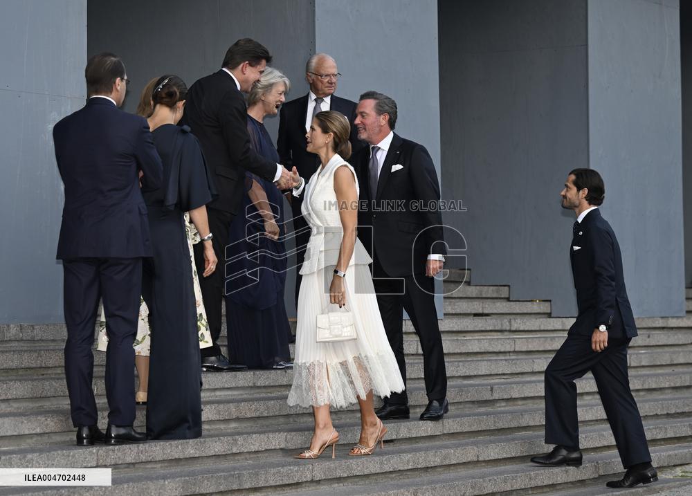 SWEDISH ROYALS AT CONCERT