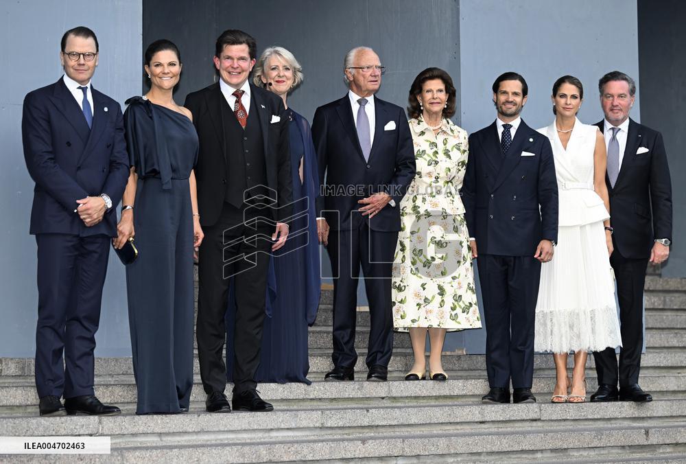 SWEDISH ROYALS AT CONCERT