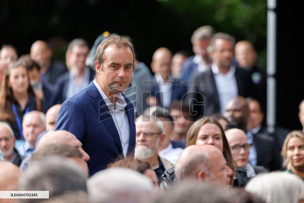 Speech by the Minister of Justice at his political return - Tourcoing AJ
