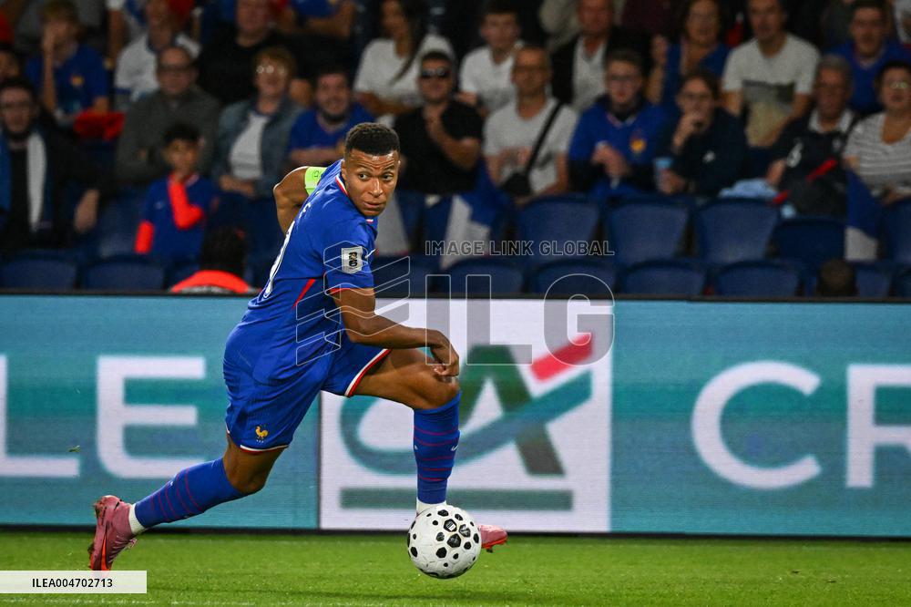 Nations League - France v Iceland - FA