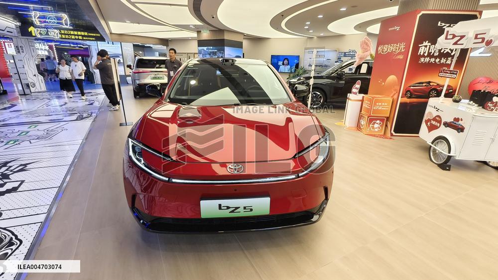 Li Auto i8 EV