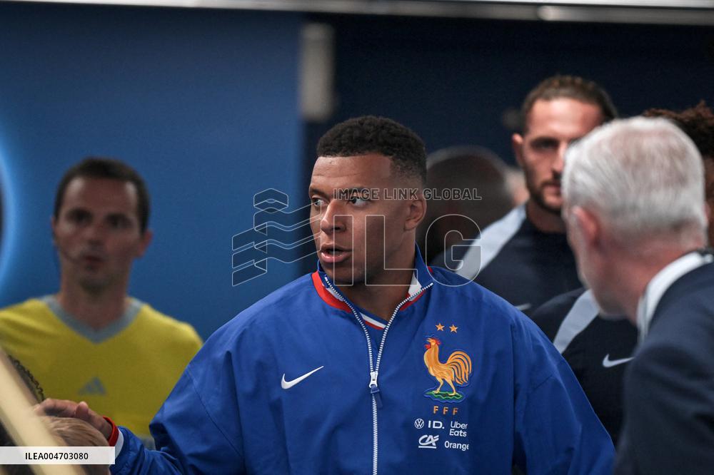 Nations League - France v Iceland - FA