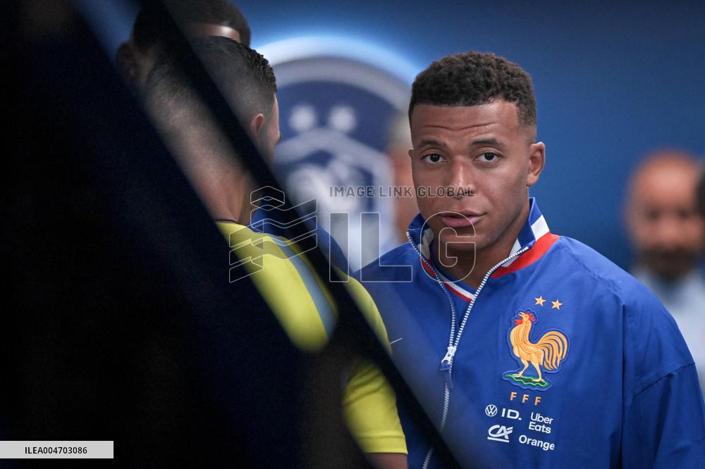 Nations League - France v Iceland - FA