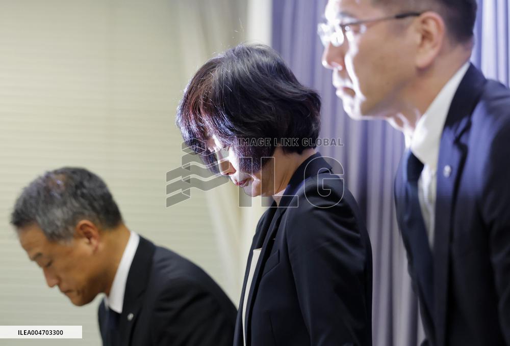 Ministry raps JAL for pilot drinking episode