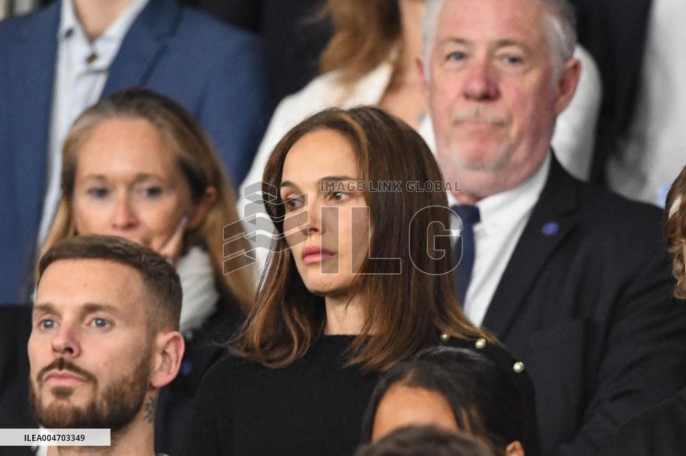 Natalie Portman At France And Iceland - Paris