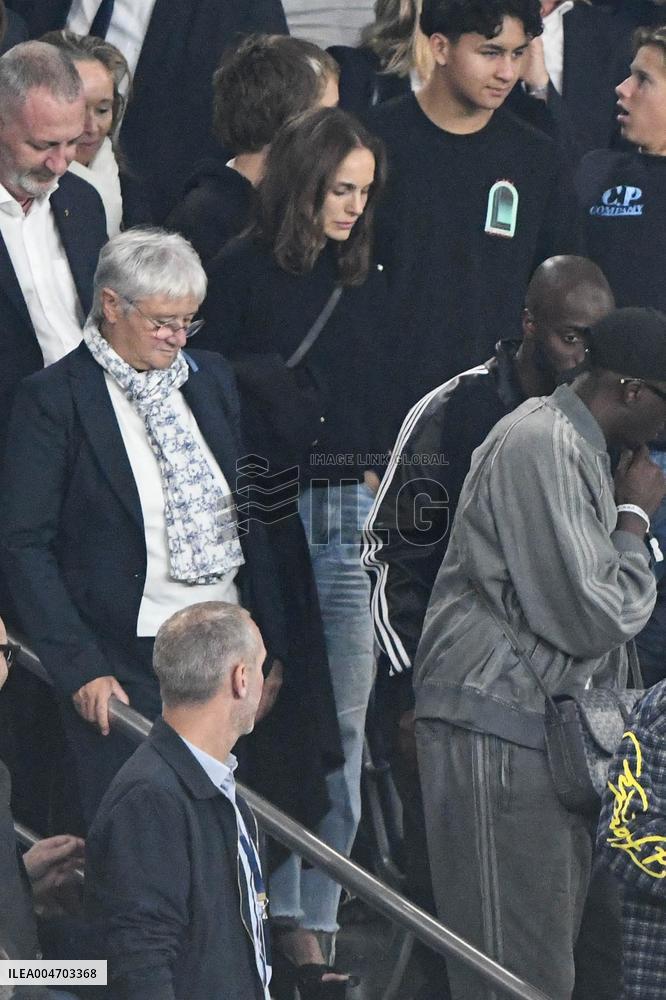 Natalie Portman At France And Iceland - Paris