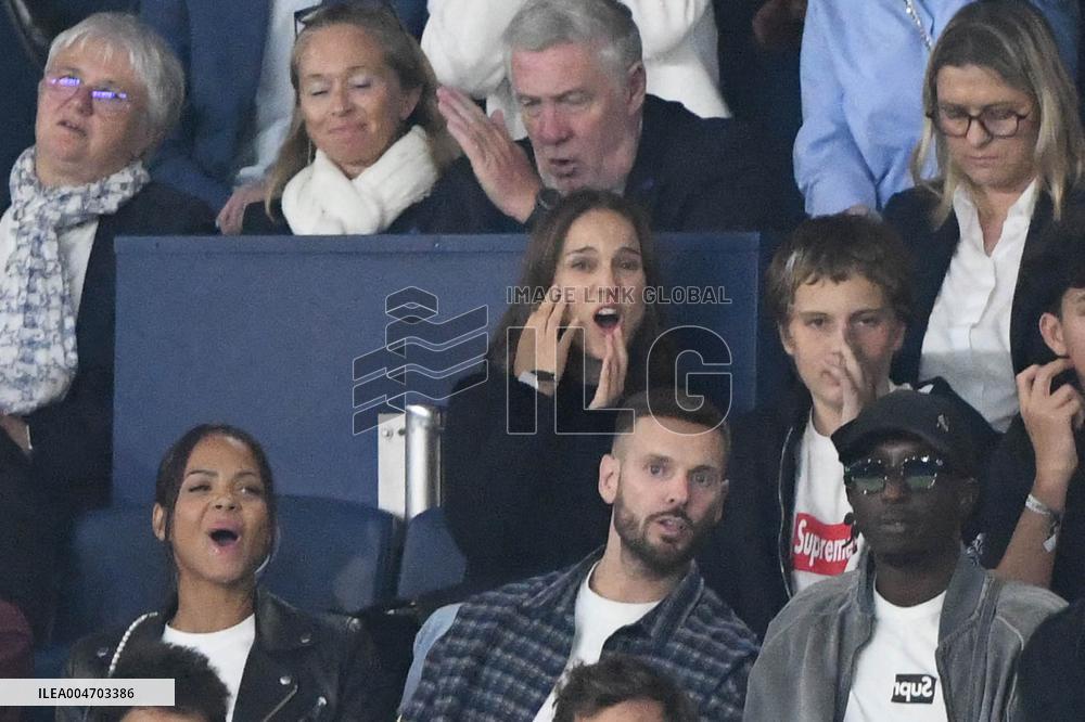 Natalie Portman At France And Iceland - Paris