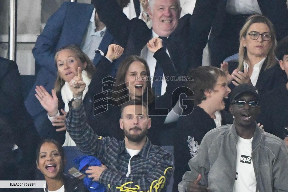 Natalie Portman At France And Iceland - Paris