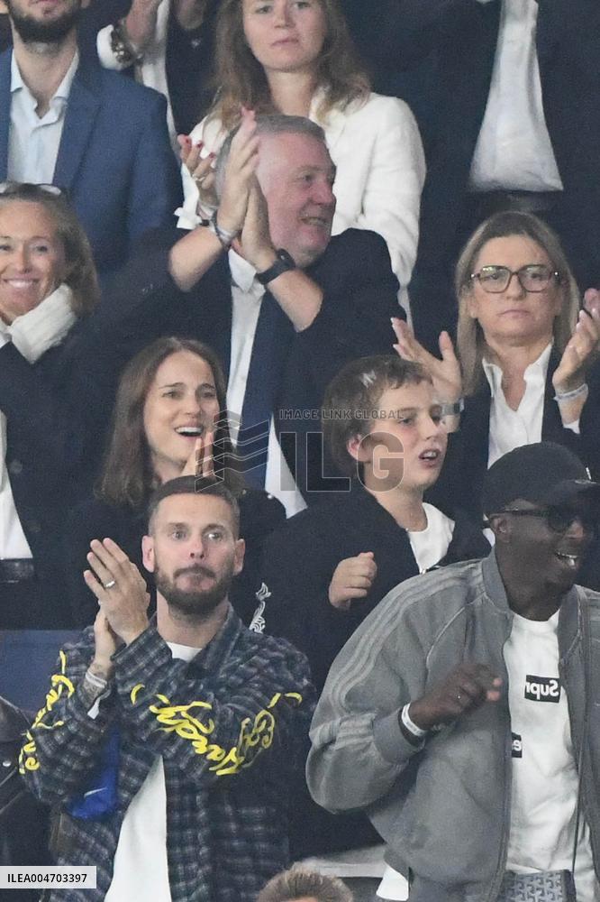 Natalie Portman At France And Iceland - Paris