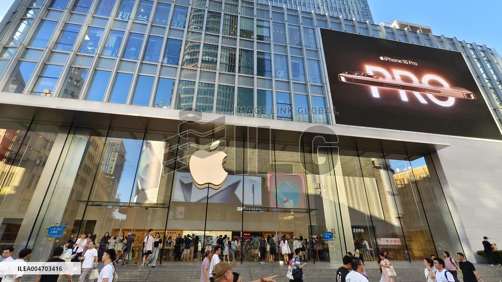 Apple Lowers iPhone 16 Price