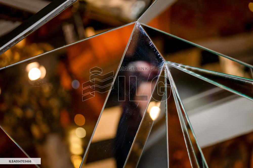 Opening Presentation of An Artwork by The Diamantaire Artist - Paris