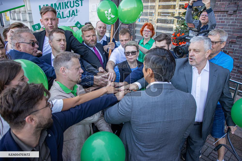 Submission of local election candidate lists