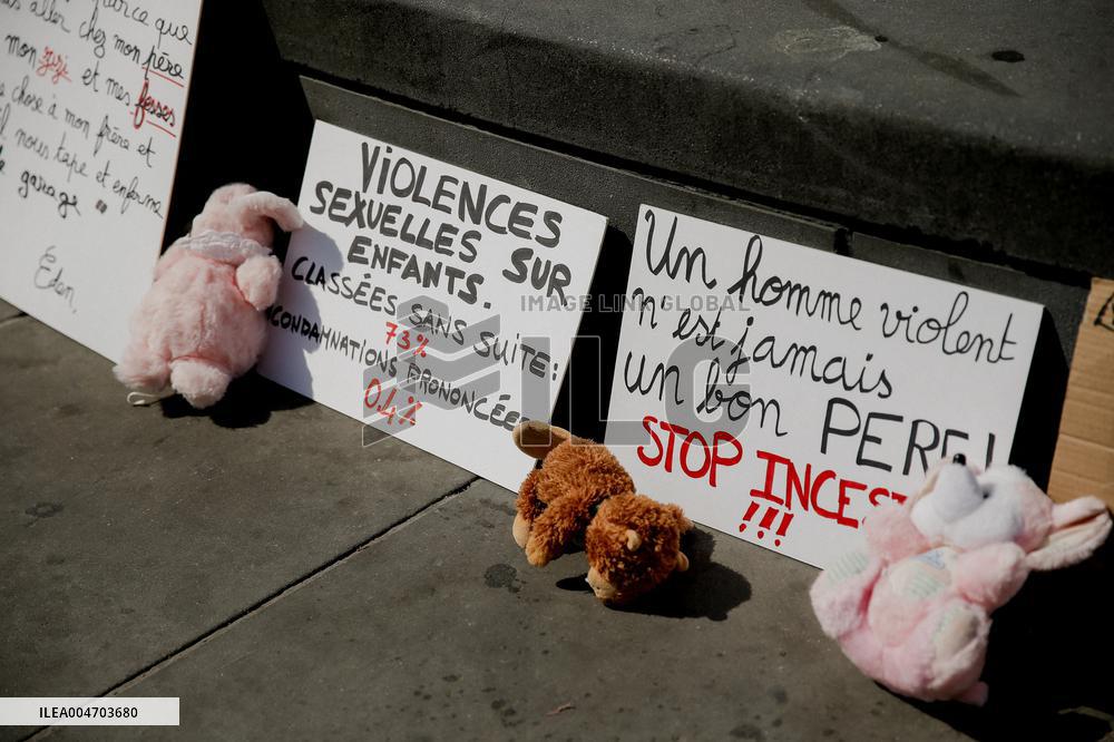 Demonstration by the Mothers in Revolt Movement - Paris