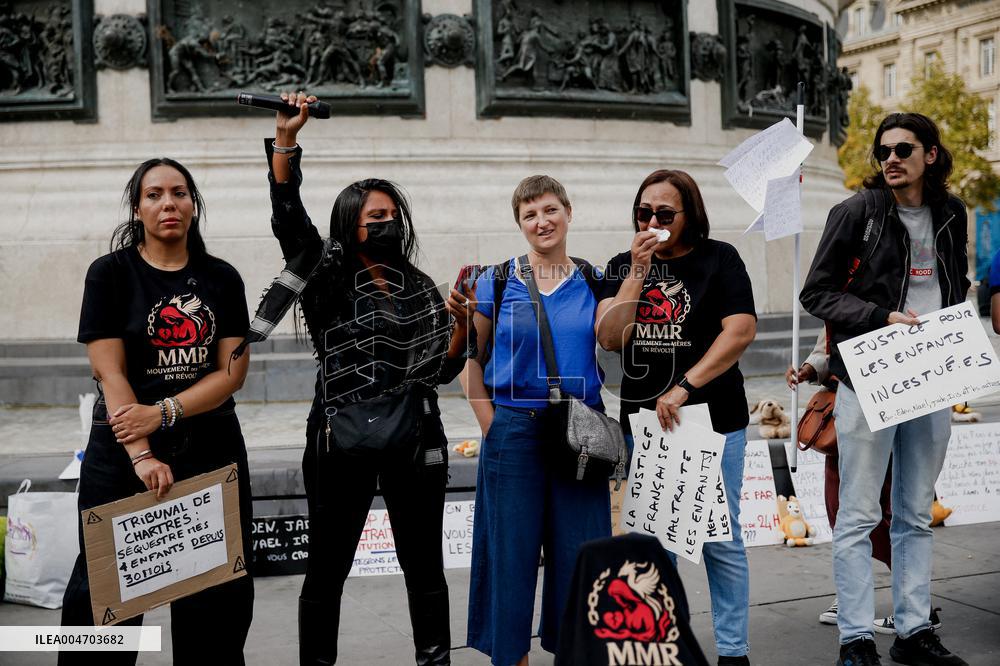 Demonstration by the Mothers in Revolt Movement - Paris