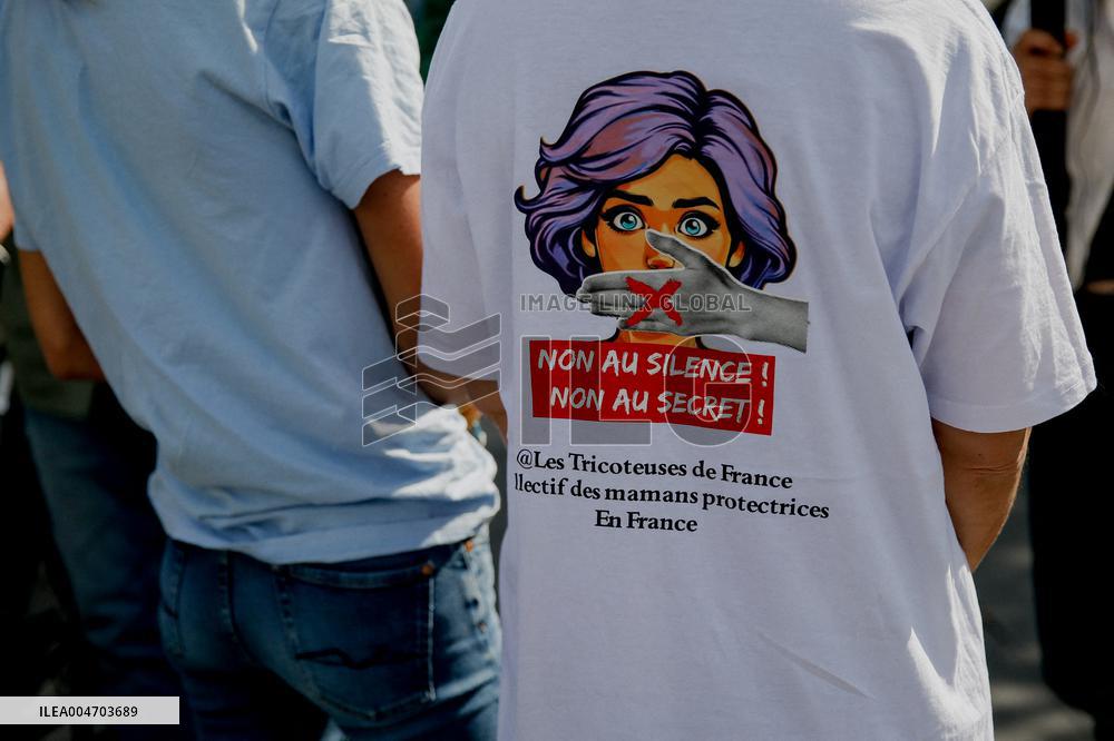 Demonstration by the Mothers in Revolt Movement - Paris