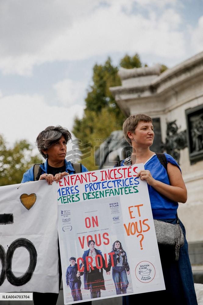 Demonstration by the Mothers in Revolt Movement - Paris
