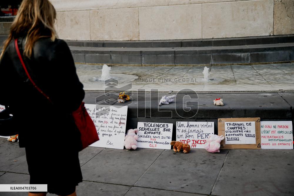 Demonstration by the Mothers in Revolt Movement - Paris
