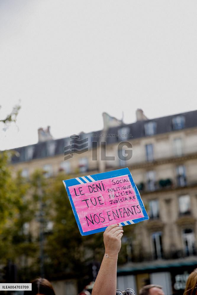 Demonstration by the Mothers in Revolt Movement - Paris