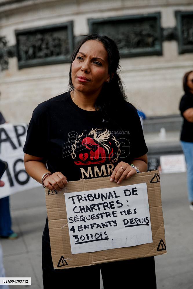 Demonstration by the Mothers in Revolt Movement - Paris