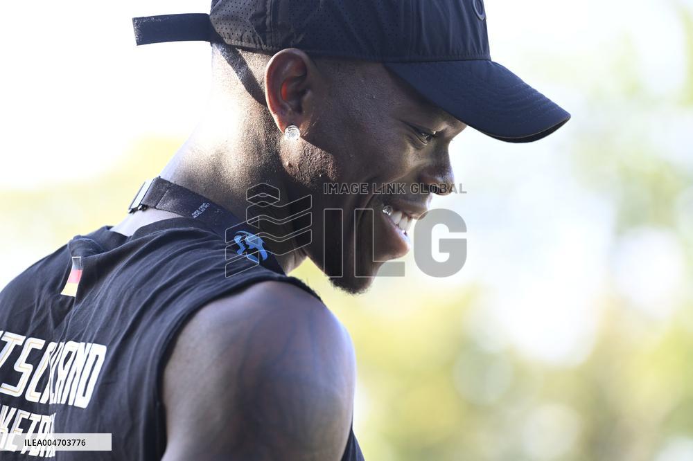 Miesten EM-kilpailut (-14.9)