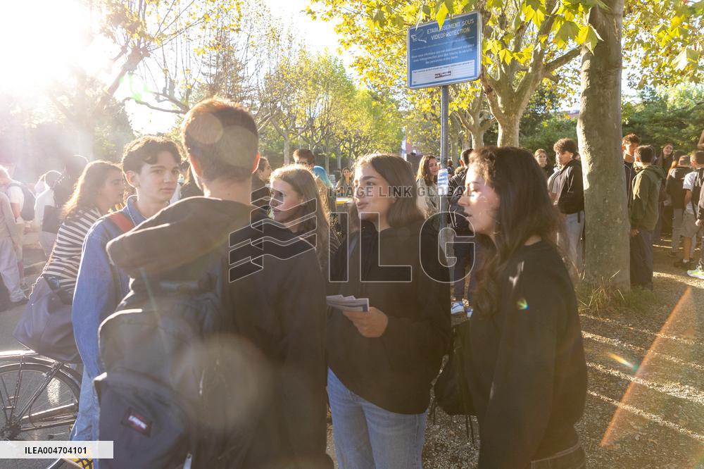 Bloquons-tout At Albi - France