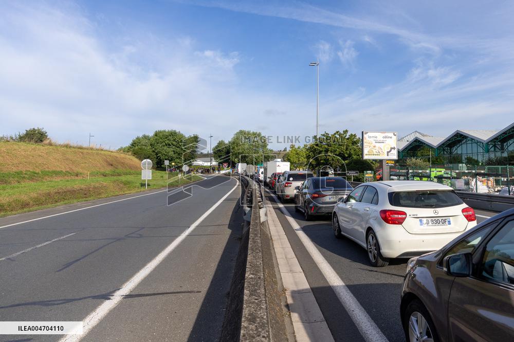 Bloquons-tout At Albi - France