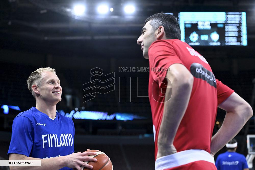 Miesten EM-kilpailut (-14.9)