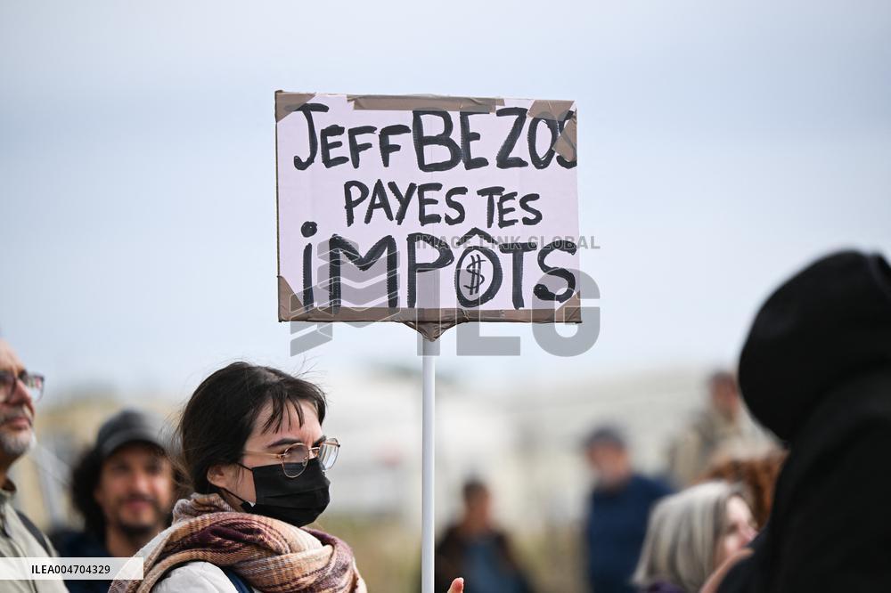 Bloquons Tout - Strike action at the Amazon Warehouse - Bretigny-Sur-Orge
