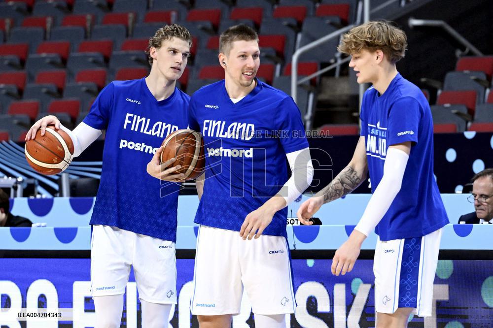 Miesten EM-kilpailut (-14.9)