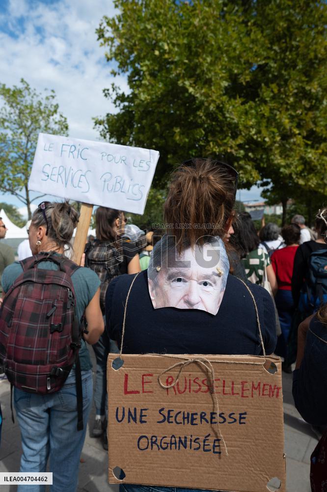 Bloquons-tout At Valence France