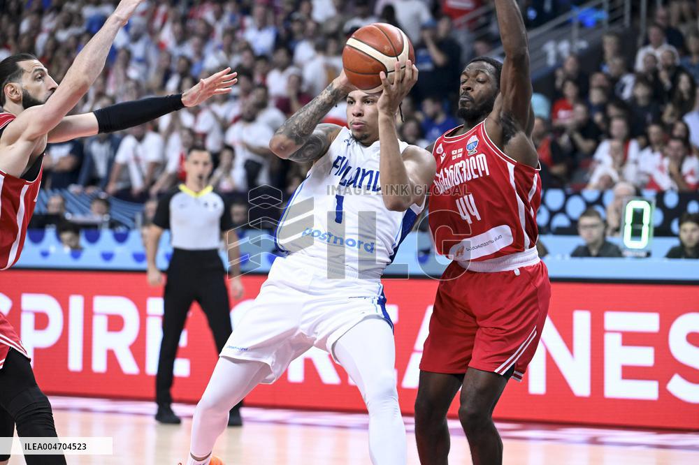 Miesten EM-kilpailut (-14.9)