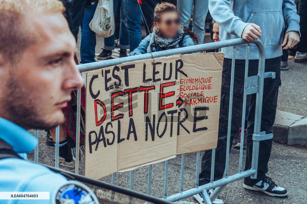 Bloquons Tout Demonstration - Grenoble