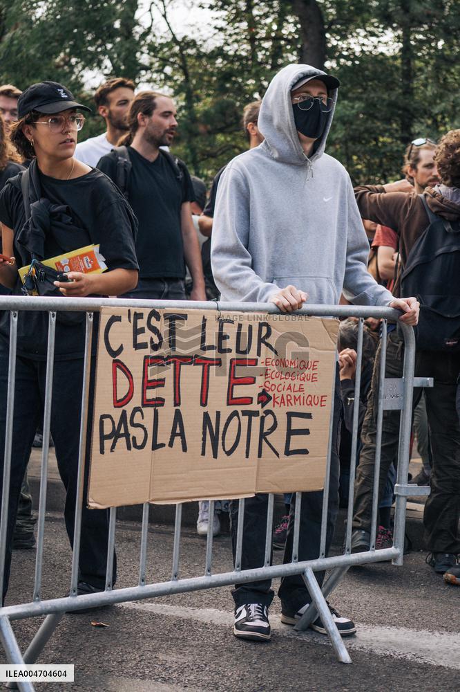Bloquons Tout Demonstration - Grenoble