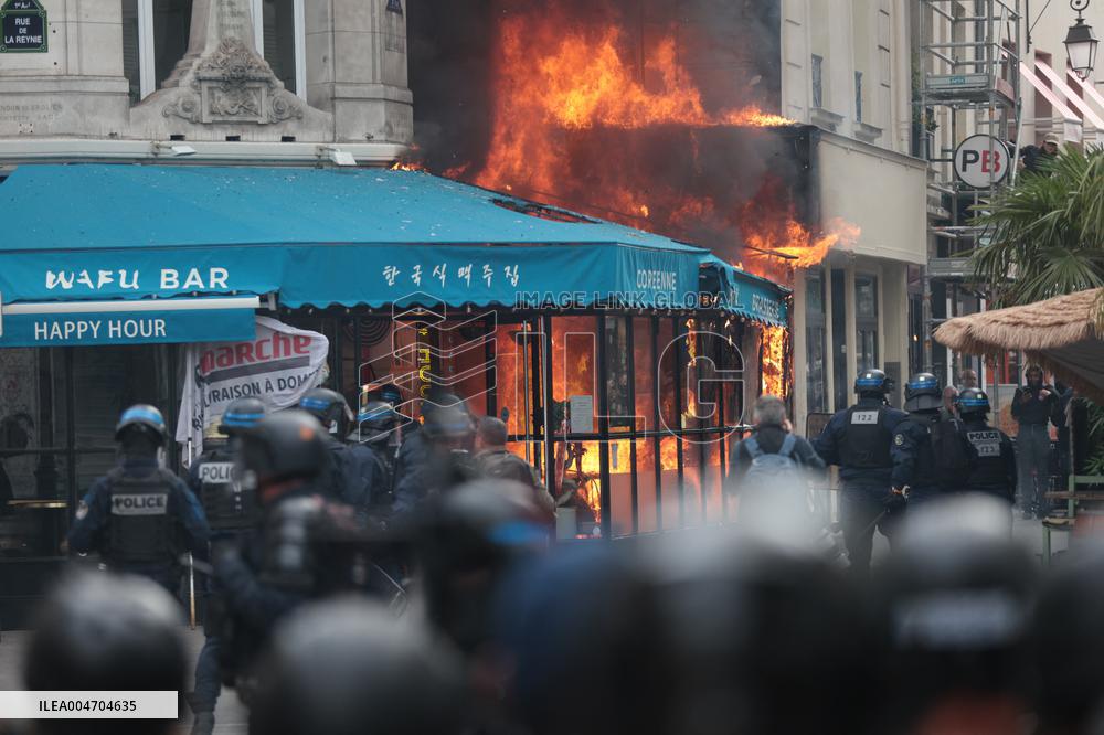 Bloquons-Tout - Restaurant Fire During Protests In Paris - France