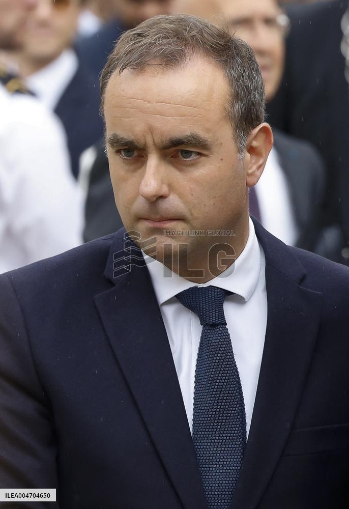 Handover Ceremony At Hotel de Matignon - Paris