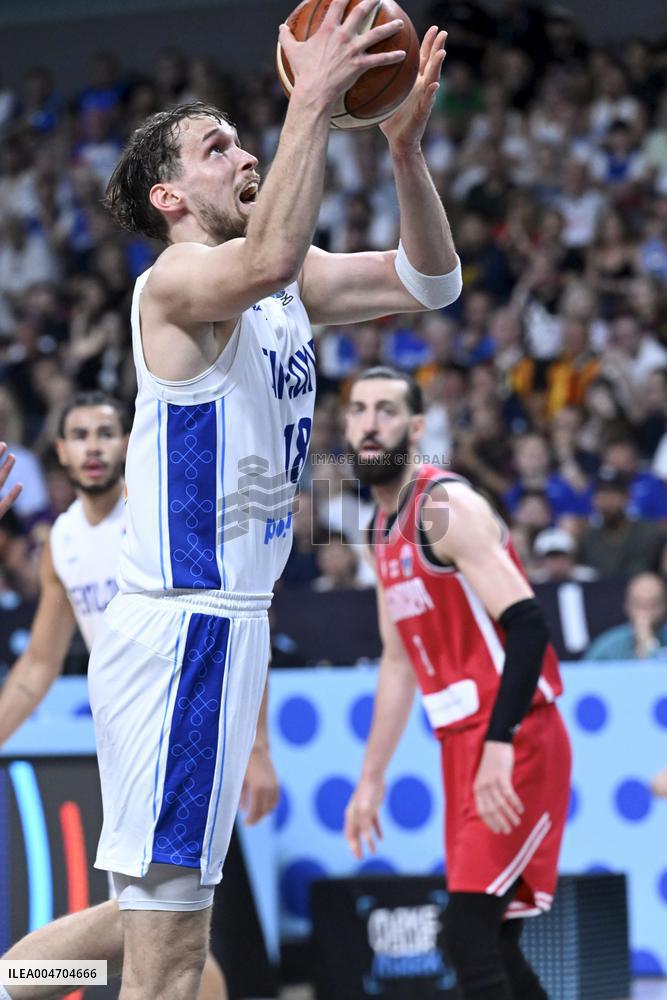 Miesten EM-kilpailut (-14.9)