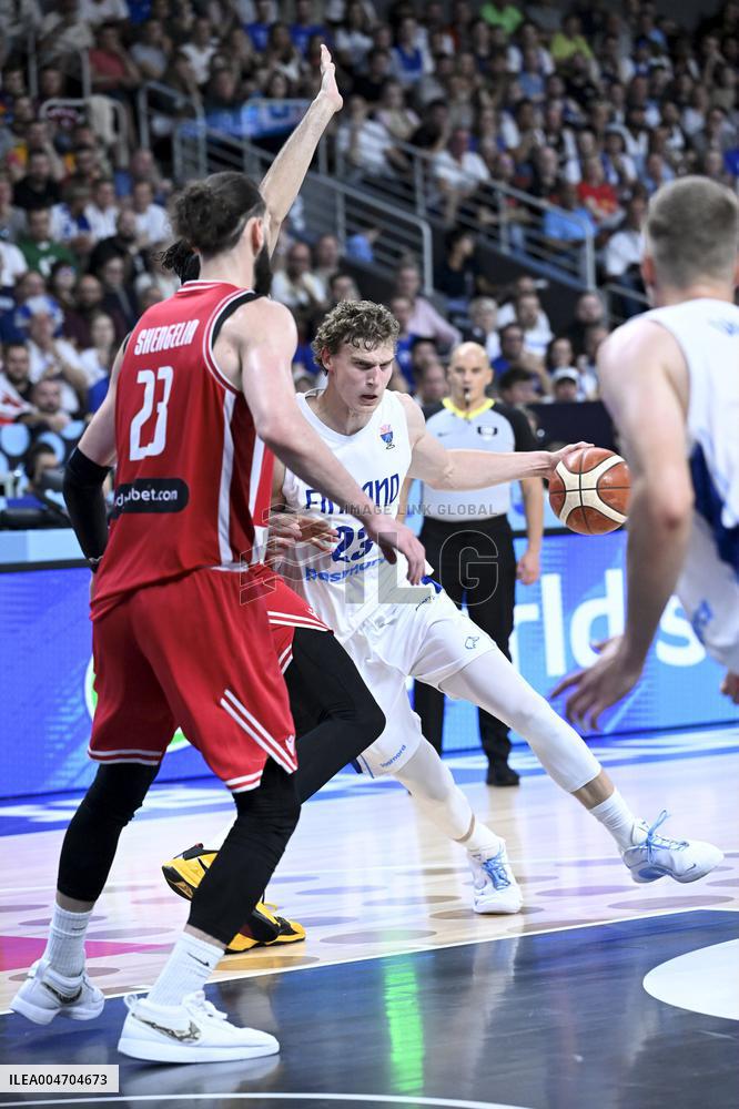 Miesten EM-kilpailut (-14.9)