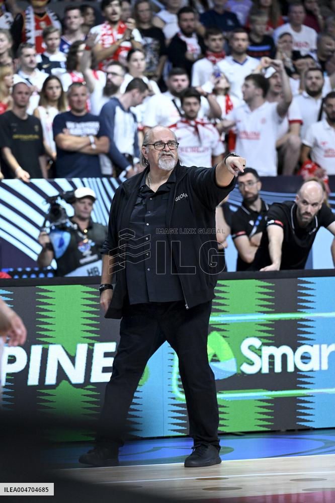 Miesten EM-kilpailut (-14.9)