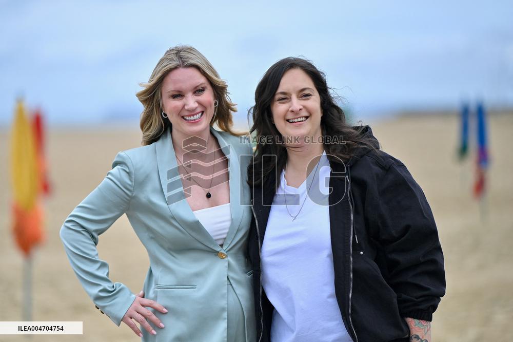 Deauville Left-Handed Girl photocall FC