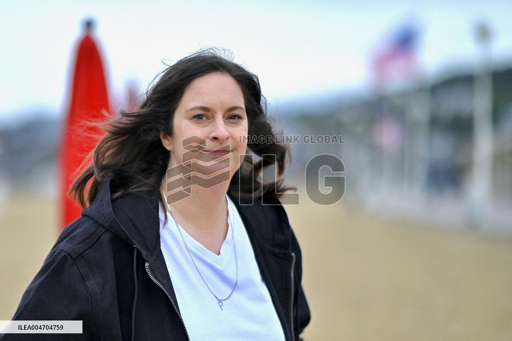 Deauville Left-Handed Girl photocall FC