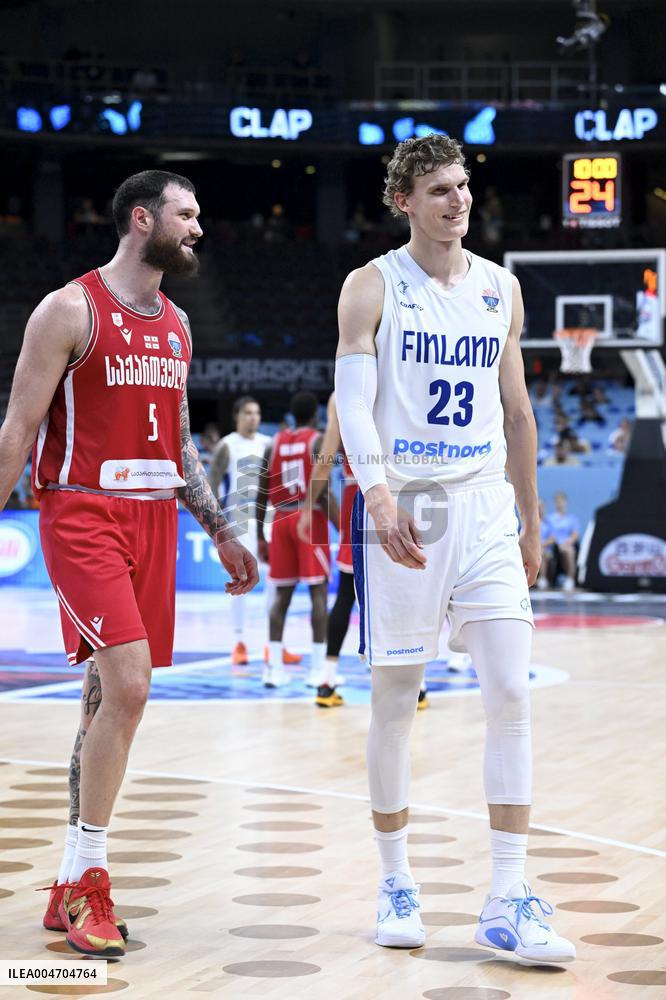 Miesten EM-kilpailut (-14.9)