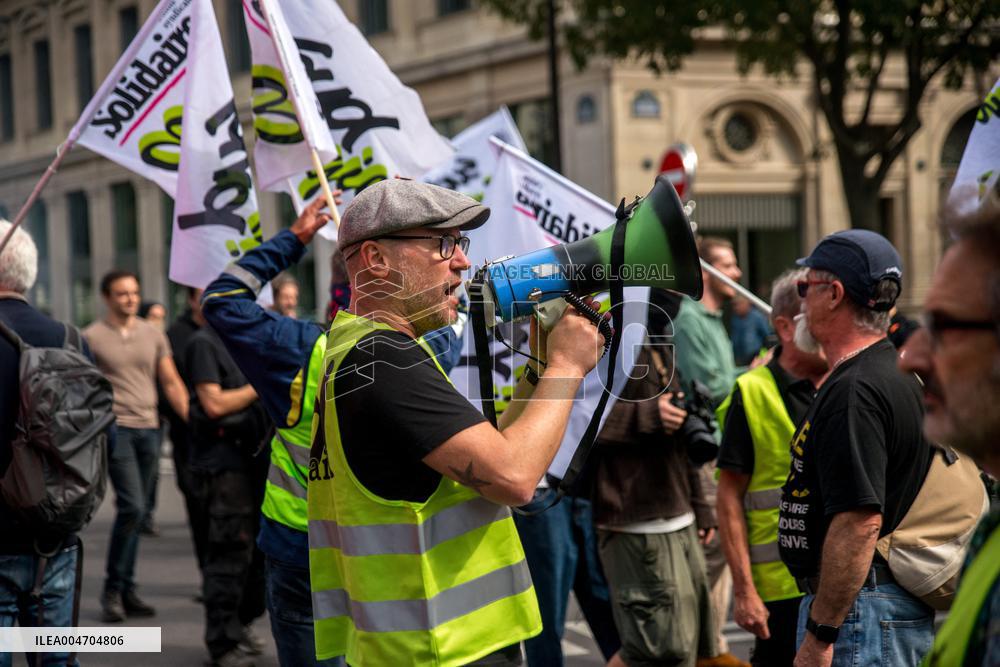 Bloquons-tout At Chatelet - Paris