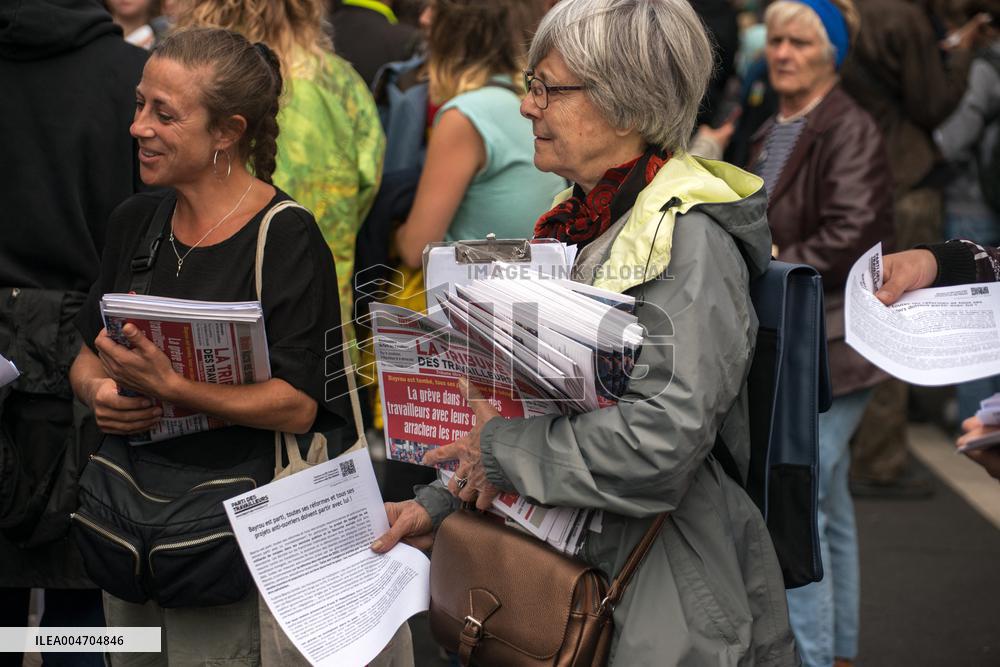 Bloquons-tout At Chatelet - Paris