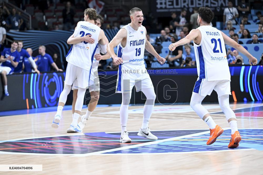 Miesten EM-kilpailut (-14.9)